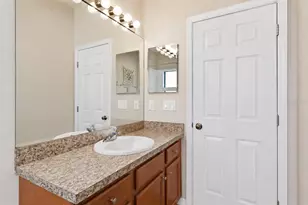4033 Overture Cir, Bradenton, FL 34209 - Photo 13