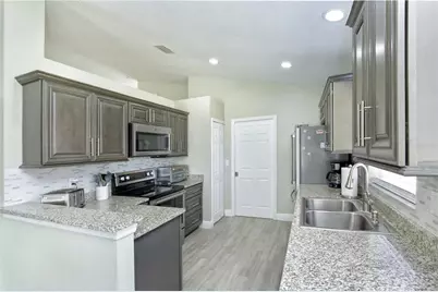 1942 Bermuda Pointe Drive, Haines City, FL 33844 - Photo 13