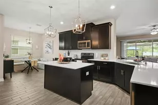 2537 Camden Park Cir, Davenport, FL 33837 - Photo 5
