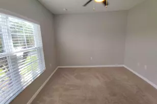2213 Waukegan Dr, Kissimmee, FL 34758 - Photo 9