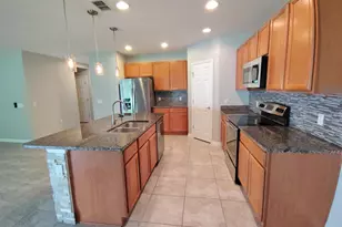2213 Waukegan Dr, Kissimmee, FL 34758 - Photo 5
