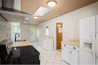 805 Center Street, Dundee, FL 33838 - Photo 13