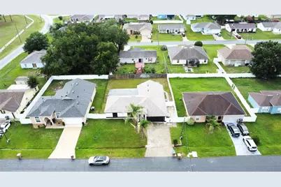 305 Cornwallis Court, Kissimmee, FL 34758 - Photo 17