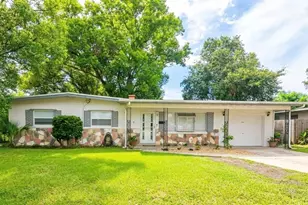 1840 N Powers Dr, Orlando, FL 32818 - Photo 33