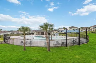 2620 Magnolia Ave, Davenport, FL 33837 - Photo 7