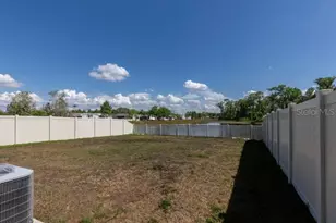 1623 Yellow Trl, Lakeland, FL 33801 - Photo 9