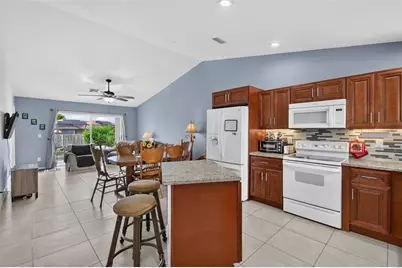 1223/1225 NE 15th Lane, Cape Coral, FL 33909 - Photo 15