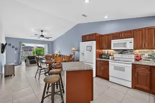 1223/1225 NE 15th Ln, Cape Coral, FL 33909 - Photo 15