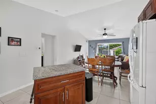 1223/1225 NE 15th Ln, Cape Coral, FL 33909 - Photo 19