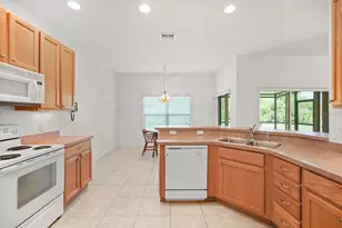 579 Davinci Pass, Poinciana, FL 34759 - Photo 3