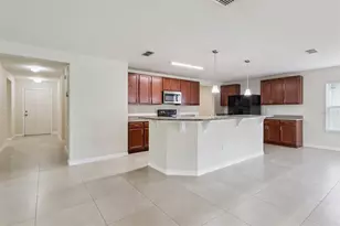 4602 Harvest Row Ln, Saint Cloud, FL 34772 - Photo 5