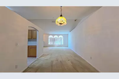 566 Oak Branch Circle, Kissimmee, FL 34758 - Photo 9