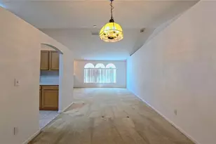 566 Oak Branch Cir, Kissimmee, FL 34758 - Photo 9