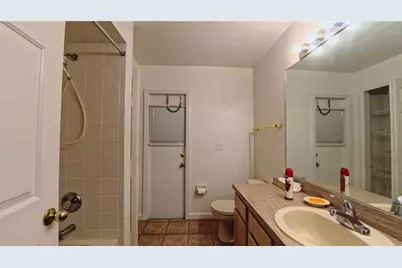 566 Oak Branch Circle, Kissimmee, FL 34758 - Photo 17