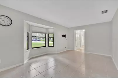 3292 Majestic Oak Drive, Saint Cloud, FL 34771 - Photo 3
