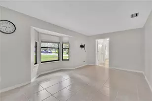 3292 Majestic Oak Dr, Saint Cloud, FL 34771 - Photo 3