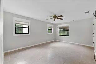 3292 Majestic Oak Dr, Saint Cloud, FL 34771 - Photo 9
