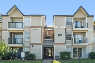 1932 Lake Atriums Cir, Orlando, FL 32839 - Photo 1