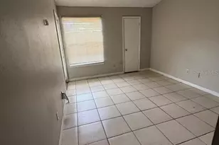 1956 Lake Atriums Cir, Orlando, FL 32839 - Photo 5