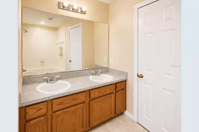 2039 Cypress Bay Boulevard, Kissimmee, FL 34743 - Photo 9