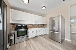 2030 Milton St, Lakeland, FL 33801 - Photo 13