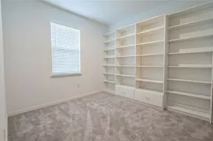 693 Crown Rose Dr, Eagle Lake, FL 33839 - Photo 11