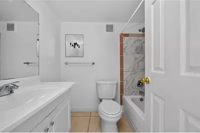 803 Sky Lake Circle #D, Orlando, FL 32809 - Photo 13
