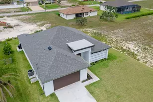 1638 NW 36th Pl, Cape Coral, FL 33993 - Photo 3