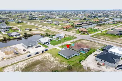 1638 NW 36th Place, Cape Coral, FL 33993 - Photo 5