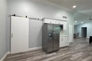 6120 Centennial Dr, Orlando, FL 32808 - Photo 13