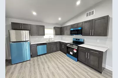 399 Quentin Avenue NW, Winter Haven, FL 33881 - Photo 3