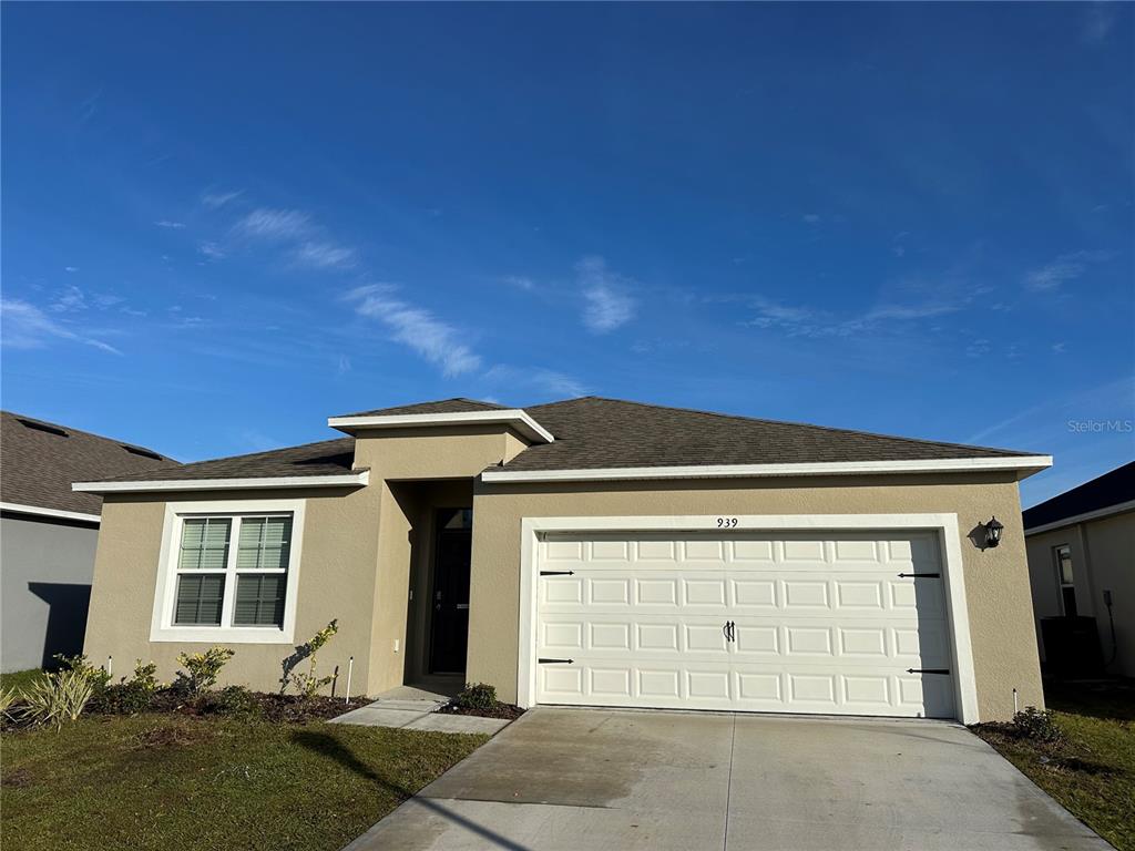 939 Sun Burst Rd - 939 Sun Burst Rd, Winter Haven, FL 33880 Luxury Property | Jose Angel Pina