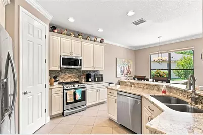 463 Monterey Street, Poinciana, FL 34759 - Photo 9