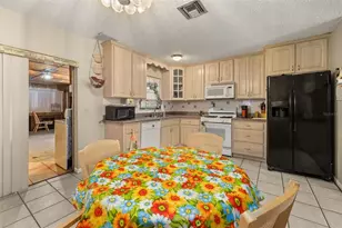 608 Cherokee Cir, Avon Park, FL 33825 - Photo 17