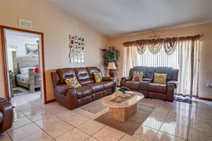 1708 Casuarina Ln, Kissimmee, FL 34744 - Photo 7