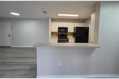 5483 Vineland Road #10209, Orlando, FL 32811 - Photo 5