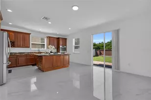 10030 Stratford Pointe Ave, Orlando, FL 32832 - Photo 11