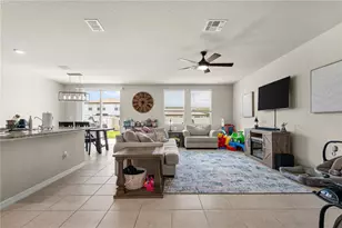 38626 Finn Clover Ln, Zephyrhills, FL 33540 - Photo 11
