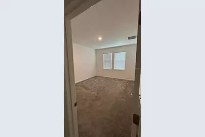913 Laurel View Way, Groveland, FL 34736 - Photo 9