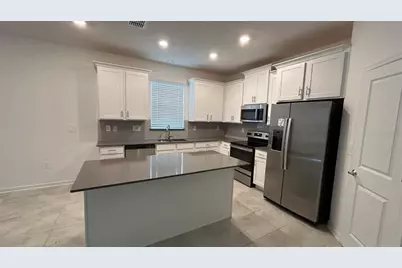 913 Laurel View Way, Groveland, FL 34736 - Photo 7