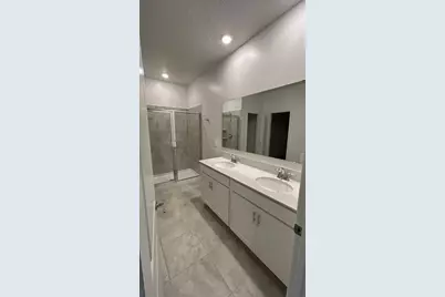 913 Laurel View Way, Groveland, FL 34736 - Photo 13
