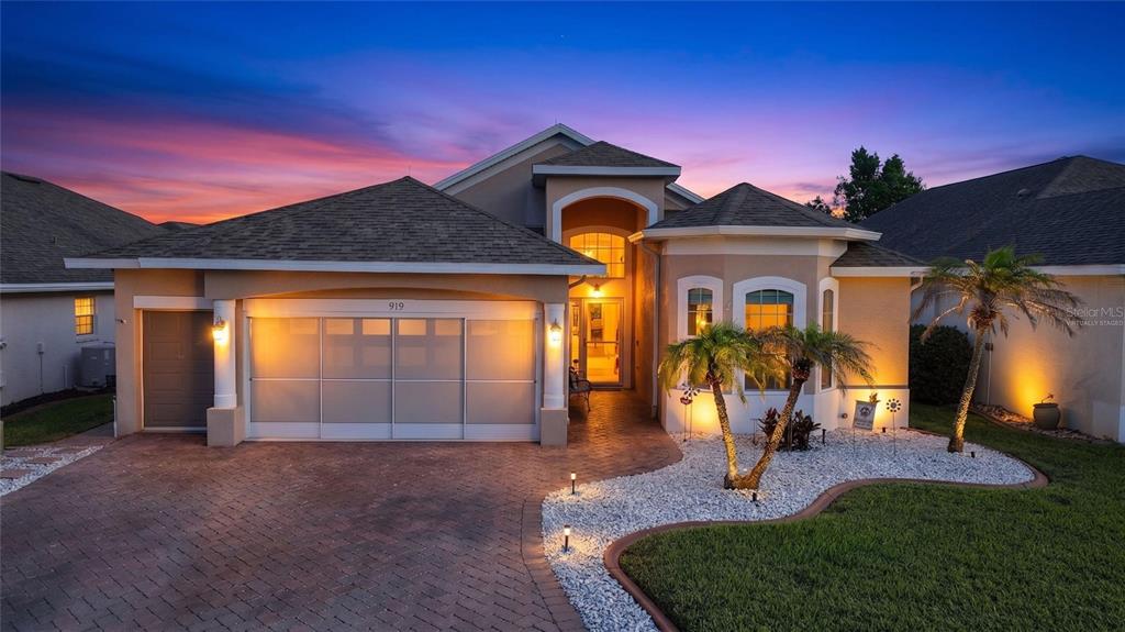 919 Ashton Dr - 919 Ashton Dr, Davenport, FL 33837 Luxury Property | Jose Angel Pina