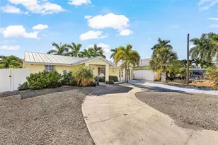 12262 Boat Shell Dr, Matlacha Isles, FL 33991 - Photo 5