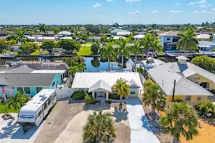 12262 Boat Shell Dr, Matlacha Isles, FL 33991 - Photo 3