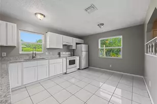 2429 Centennial Blvd, Leesburg, FL 34748 - Photo 9