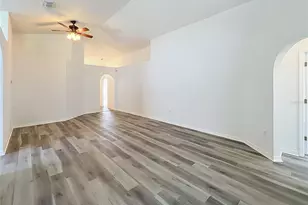 5641 Royal Hills Dr, Winter Haven, FL 33881 - Photo 5