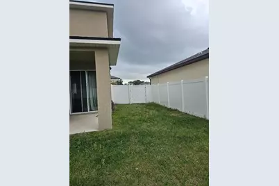 5605 Blowing Wind Place, Saint Cloud, FL 34771 - Photo 15