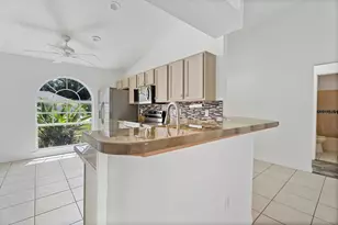 705 Robin Ct, Poinciana, FL 34759 - Photo 13