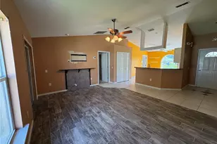 705 Robin Ct, Poinciana, FL 34759 - Photo 5