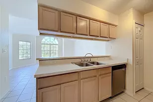 2332 Prime Cir, Kissimmee, FL 34746 - Photo 9